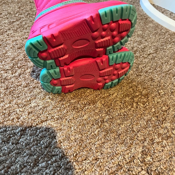Pink Skechers Kids 6C Winter Boots - Picture 4 of 5